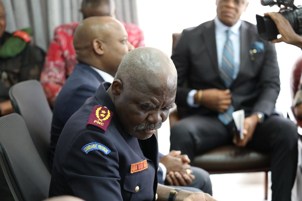 Bintou_Keita31's tweet photo. Séance de travail avec le gouverneur du Nord-Kivu et le comité provincial de sécurité. Au menu: renforcer les partenariats visant à améliorer la paix et la sécurité dans l'est de la RDC. https://t.co/Fup4PFbeD5