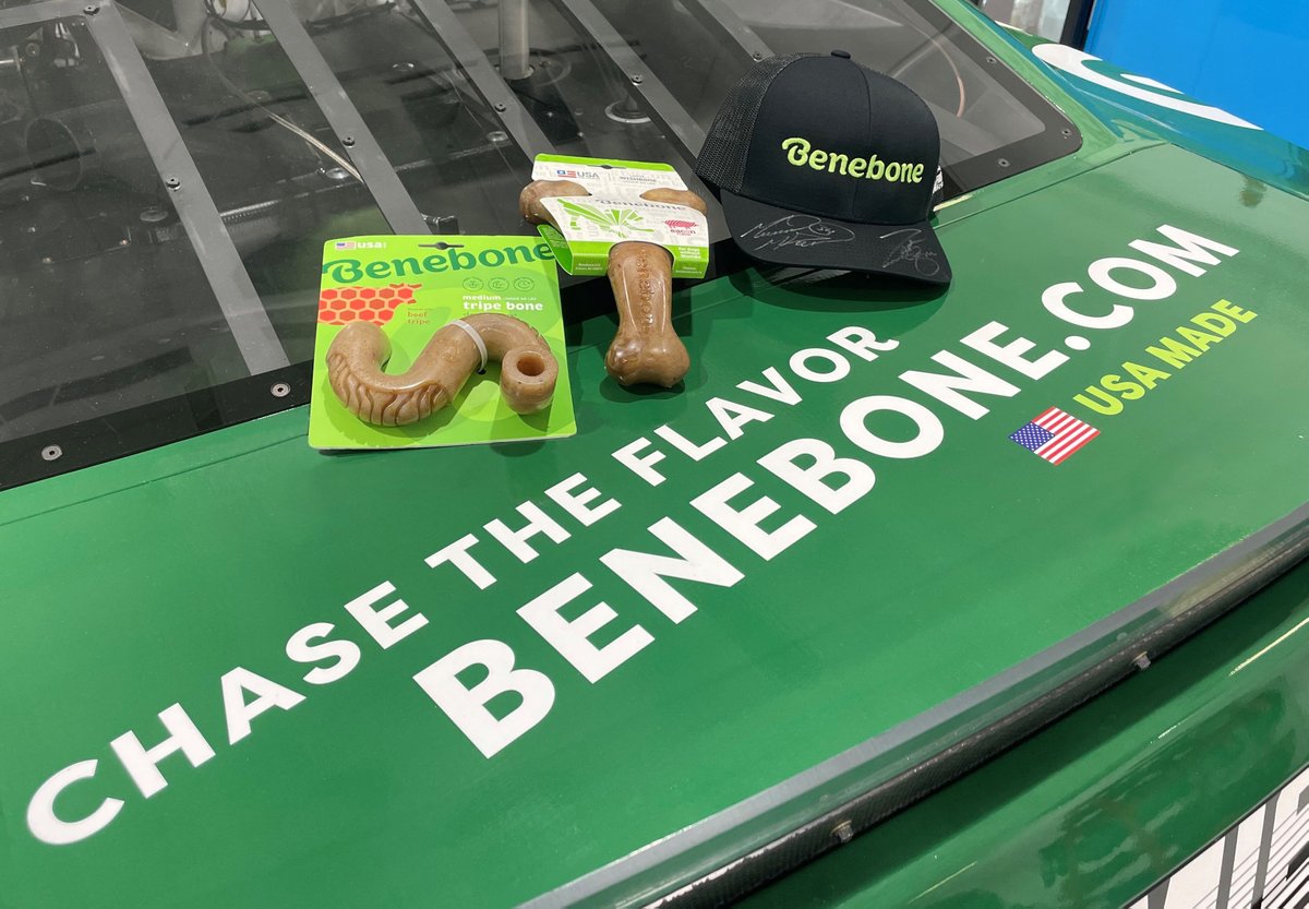 Team_FRM's tweet photo. 🚨GIVEAWAY🚨 We're back at it with another giveaway. 

To celebrate our new partnership with @mybenebone, we're giving away this signed @Mc_Driver and @ZaneSmith team hat AND @mybenebone will send you some chewable toys that is best for your dog.....our your friends and family dog!

Just RT and FOLLOW @mybenebone to win!