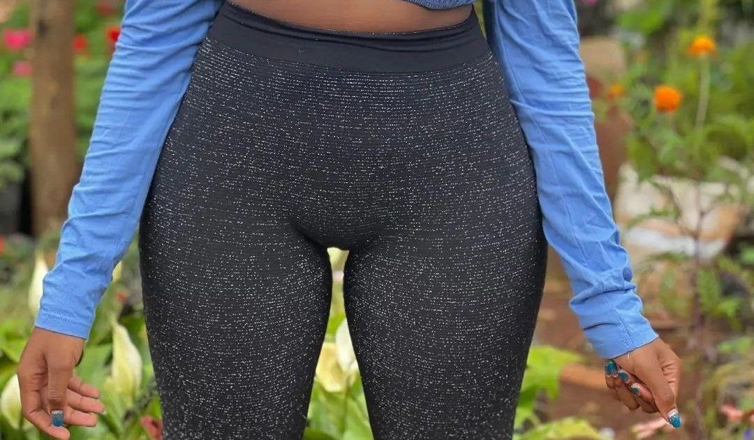 Agatie🇺🇬🇬🇧 on Twitter "But why do men like ladies with thigh gaps😒😒😅😅 https//t.co/ycKJEBddA1