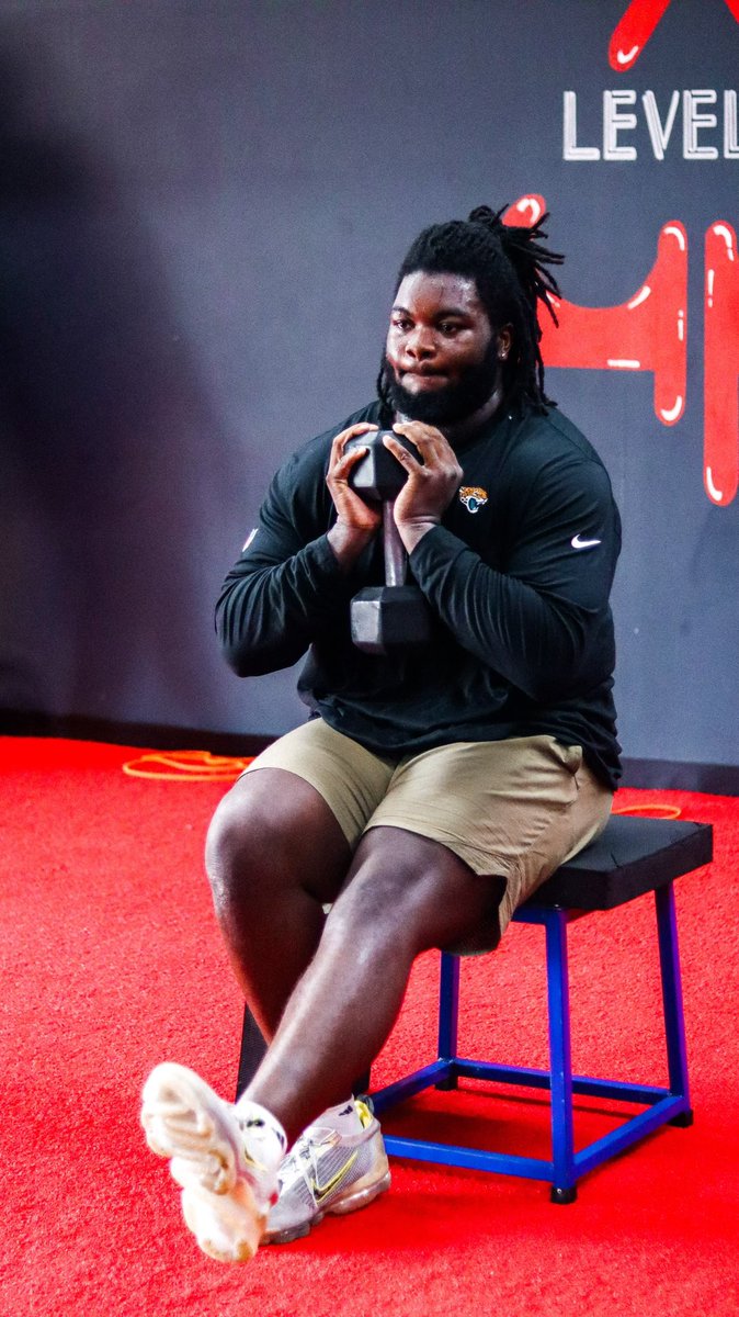 David “Apple” Applewhite tweet media