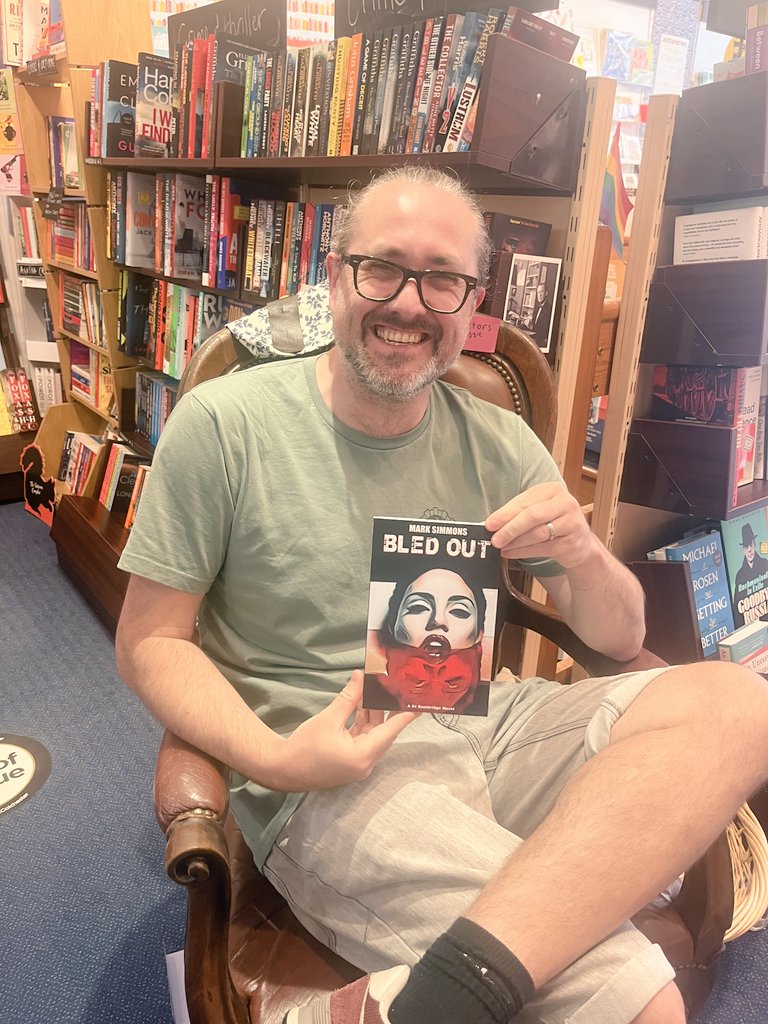 Stopped by @RedLionBooks this week.

Left 3 signed copies of Bled Out.

Great independent book shop in the heart of Colchester. Get yourselves down there and support local.

#bledout #supportindependent #redlionbookscolchester #crimefiction #detective #bookshop #poeboypublishing