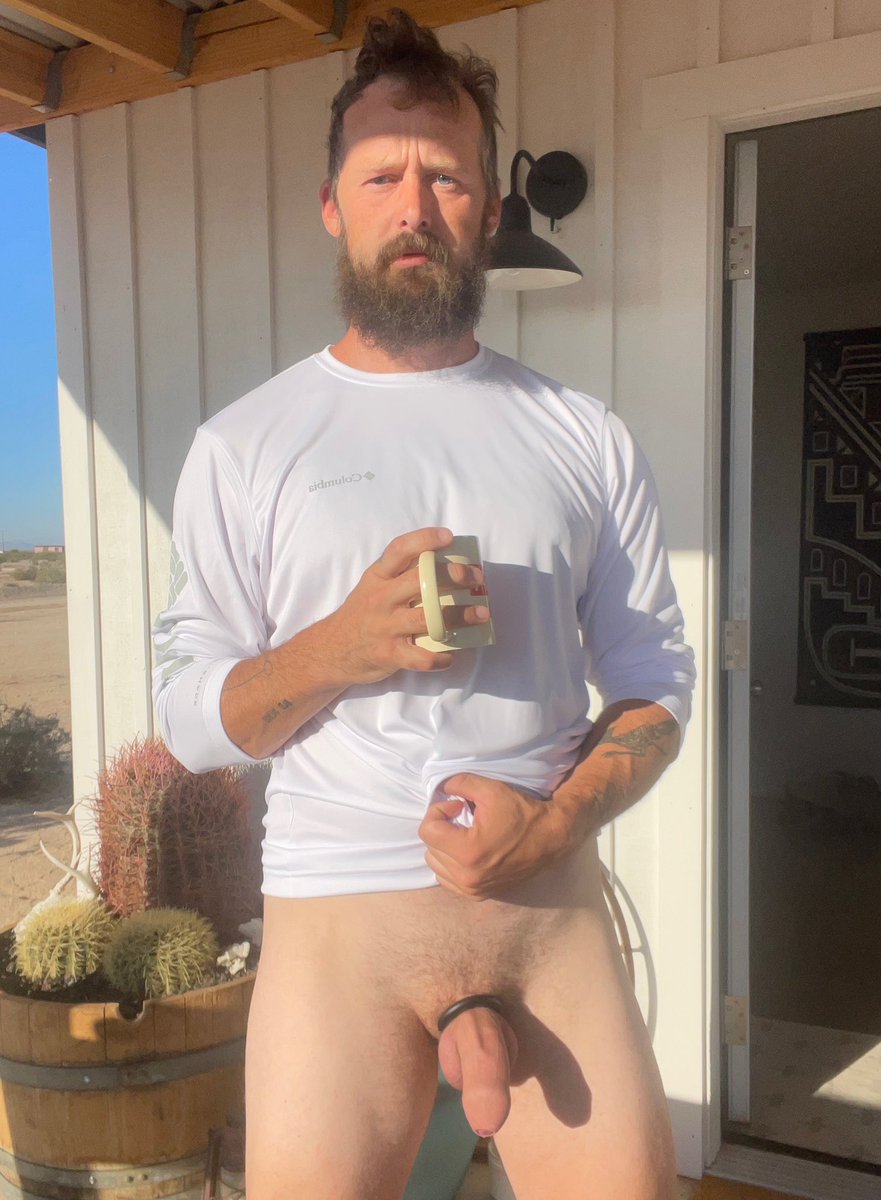 geoff_stryker's tweet photo. Everybody retweet this photo so we can see how long it takes for someone I know to send me a screenshot of it! And tell me they saw my dick on Twitter. Hahah https://t.co/8RdXSWPDTF