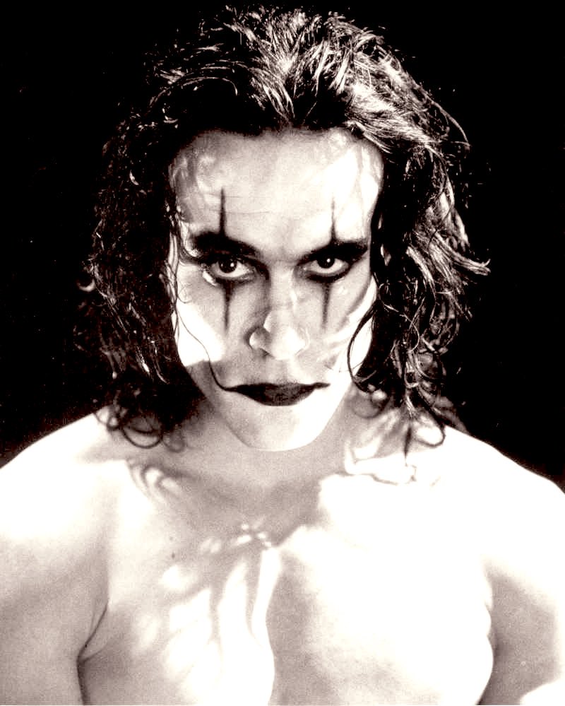 horrorsthetics's tweet photo. 𖤐 the crow (1994) 𖤐 https://t.co/kNClvrXWMa