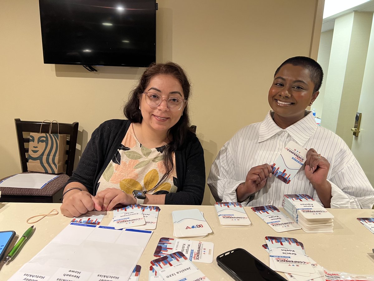 LDSFoundation's tweet photo. Behind the scenes at Conference! Ready to make new friends and renew friendships! #marfan #loeysdietz #VEDS #marfansyndrome #ChicagoConf23 #marfanchicago23 https://t.co/oySIv9zhUf