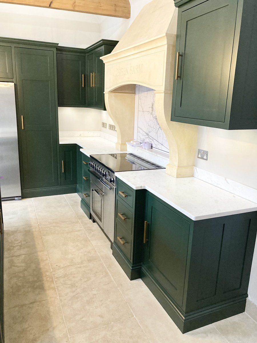 KCSUK_Ltd's tweet photo. Previously hand painted kitchen but not up to standard ! Took a lot of prep and sanding to bring this one in but we hit the mark.

Finished in Morrells PC and tinted in ‘Obsidian Green/Joa’s white’

#kcsuk #spraying  #spraypaintedkitchen #paintedkitchen #kitchencabinetsprayinguk https://t.co/9zBrIWG3w6
