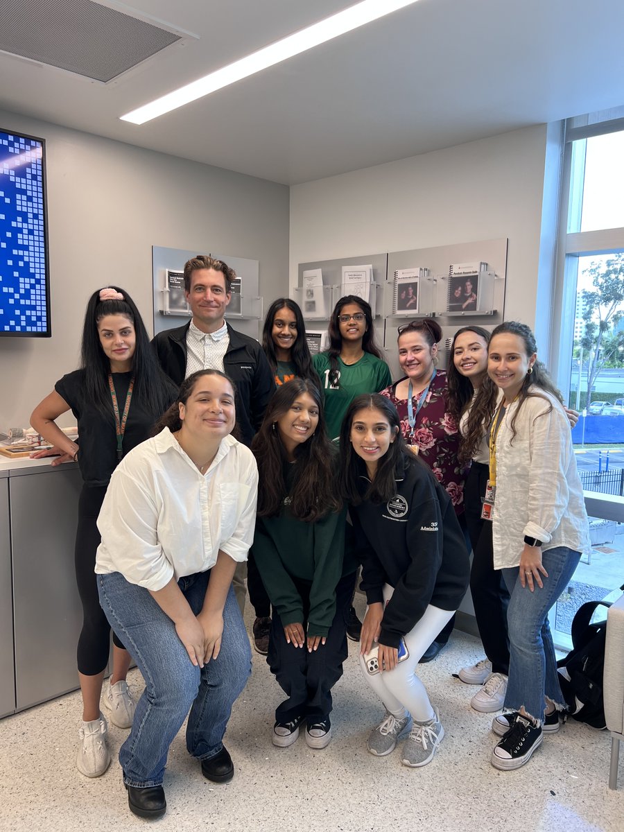 The 2023 Henry G. Steinbrenner Scholars summer internship is well underway.

Helping TMP train the next generation of neuroscientists. Learn more bit.ly/44oxq0k

#TheMiamiProject #LifeChangingScience #CureParalysis #StandUpForThoseWhoCant #NeuroscienceResearch