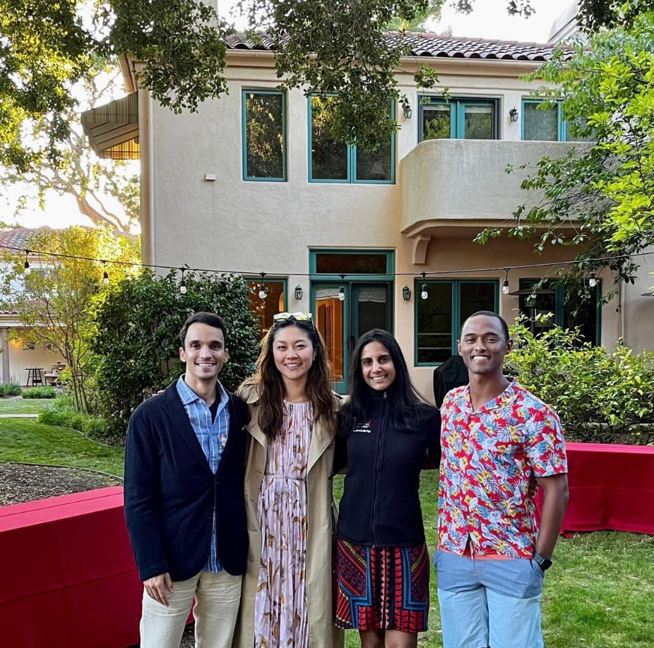 First picture of <a href="/StanfordMed/">Stanford Medicine</a> #Ophthalmology class of 2027 at our department’s Chair Dr. Goldberg summer welcome invite. Thank you for having us, cant wait to start @ByersEye !