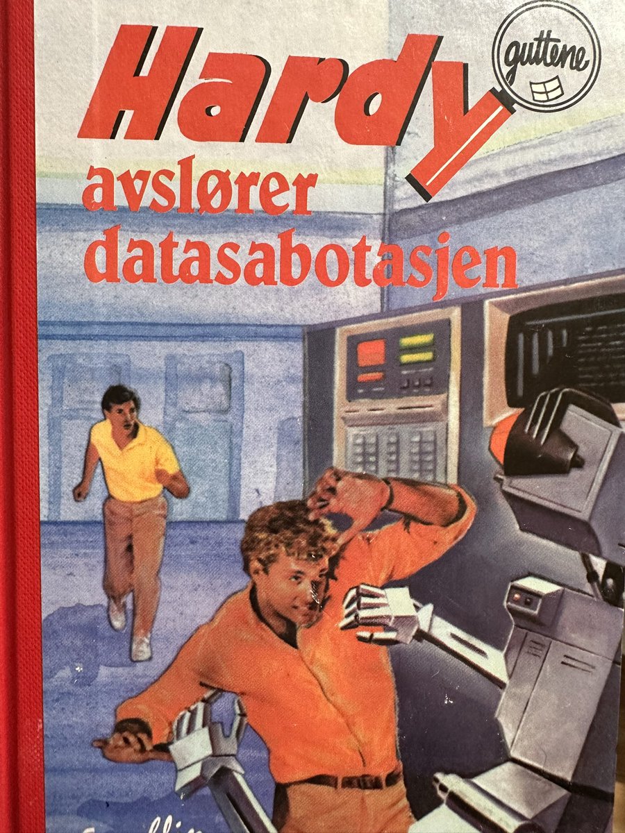 hiskholmen's tweet photo. Forfatteren av Hardy-guttene skreiv i 1987 ein historie om universet til Elon Musk. Komplett med sjølvkøyrande bilar på ville vegar, ustabile robotar og tvilsomme oppkjøp. https://t.co/vPNdX6PsMn