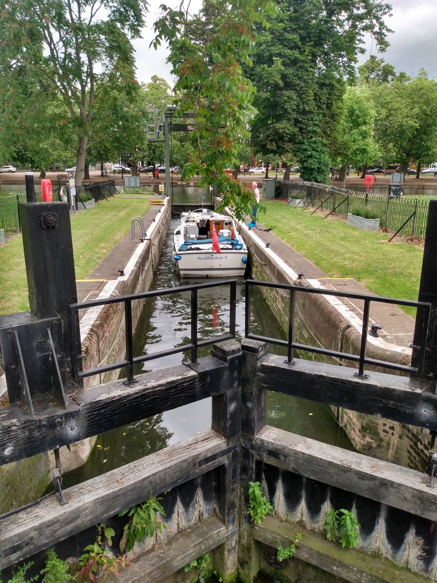 Anne64951545's tweet photo. At Bedford
#waterways
#StormHour
#ThePhotoHour https://t.co/qA7kjdimJy