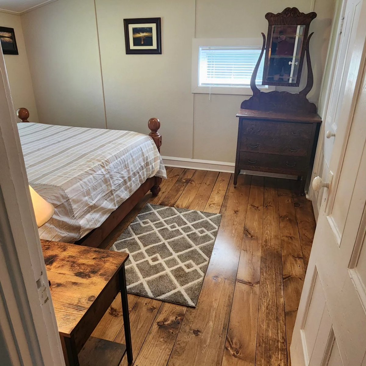 InnovaBuilders's tweet image. We have a newly-renovated 4 BR, 2 bath farmhouse in Johnstown, Cape Breton available now for this summer/fall. Best views over the big part of Bras d'Or Lake! 
bitly.ws/LiK2