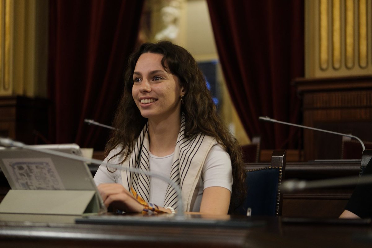 Así ha sido el segundo día en SIPIB 🤩👇
Un día muy intenso con mociones de censura, dimisiones y cambios de gobierno a última hora.