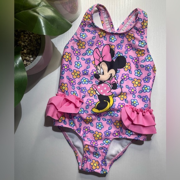 AraBri2's tweet photo. So good I had to share! Check out all the items I'm loving on @Poshmarkapp #poshmark #fashion #style #shopmycloset #disney #ruebleu #handcrafted: https://t.co/AgwTsia06X https://t.co/5mT2QL2mcd