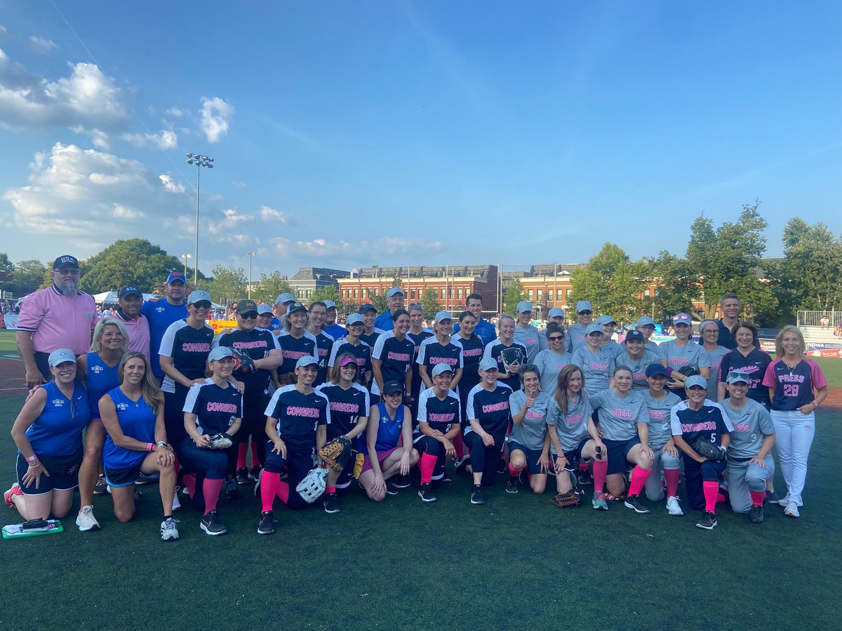 Although my team lost the @CWSoftballGame last night, we still raised $588K to help fight breast cancer! I’ll call that a win any day!! #CWSG 🥎🥎🥎