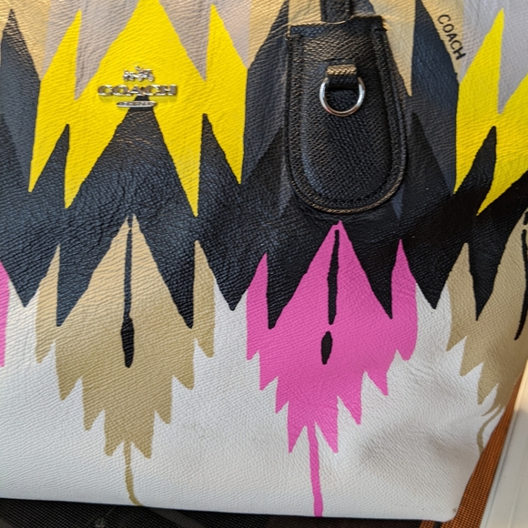 So good I had to share! Check out all the items I'm loving on <a href="/Poshmarkapp/">Poshmark</a> #poshmark #fashion #style #shopmycloset #zara #aerie #coach: posh.mk/Im33OMNmpBb
