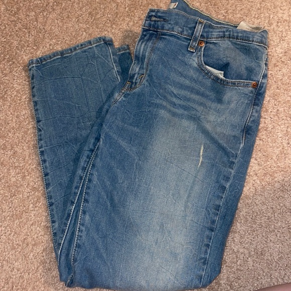 Deborah668491's tweet photo. So good I had to share! Check out all the items I'm loving on @Poshmarkapp from @LeannaBarnhart #poshmark #fashion #style #shopmycloset #levis #handmade: https://t.co/6uYK8cv0Zx https://t.co/DhhvMqfESd