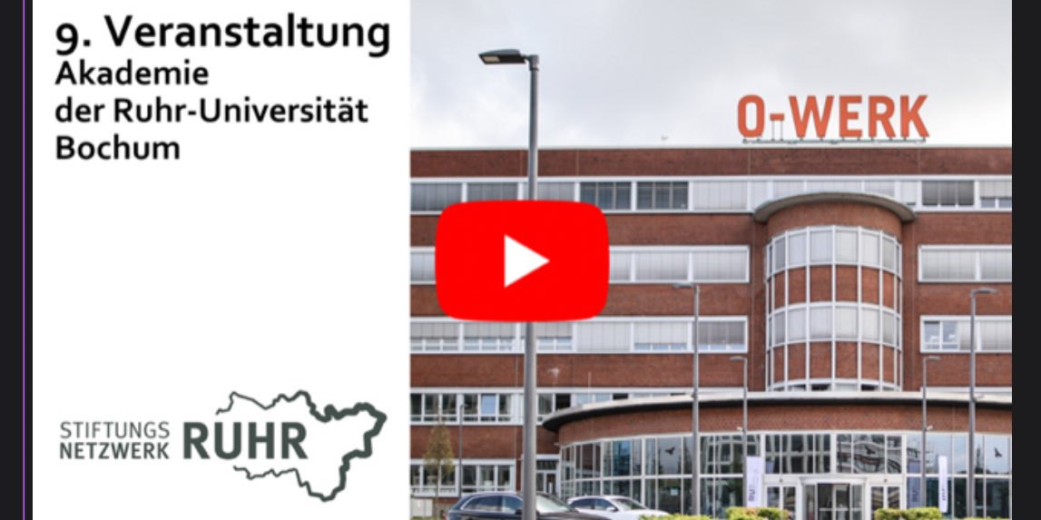 Auf Einladung der RUB-Stiftung traf sich das Stiftungsnetzwerk Ruhr an der <a href="/ruhrunibochum/">Ruhr-Universität Bochum</a>. Die Akteur*innen der Stiftungsszene erlebten die erfolgreiche Transformation von „Wissen-schafft Wirtschaft“ durch Innovation 👉🏽 youtu.be/p_S3j9x1MVk @Worldfactory_BO @rubmakerspace