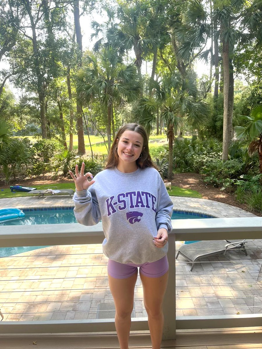 Carla Ponn tweet media