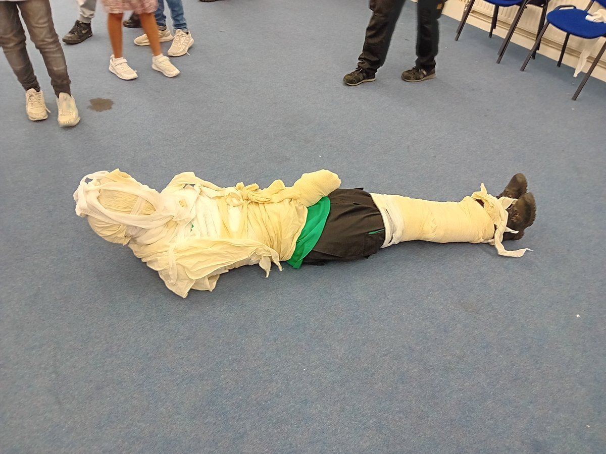 Feltham Cadets practising their bandaging skills during their last meeting night before the Summer break.... 🤣😉 Think they may have had too much sugar <a href="/SJAVolunteering/">Volunteering Team</a> <a href="/SJAWestLondon/">St John Ambulance West London</a> <a href="/sjayouthlondon/">SJAYouthLondon</a>