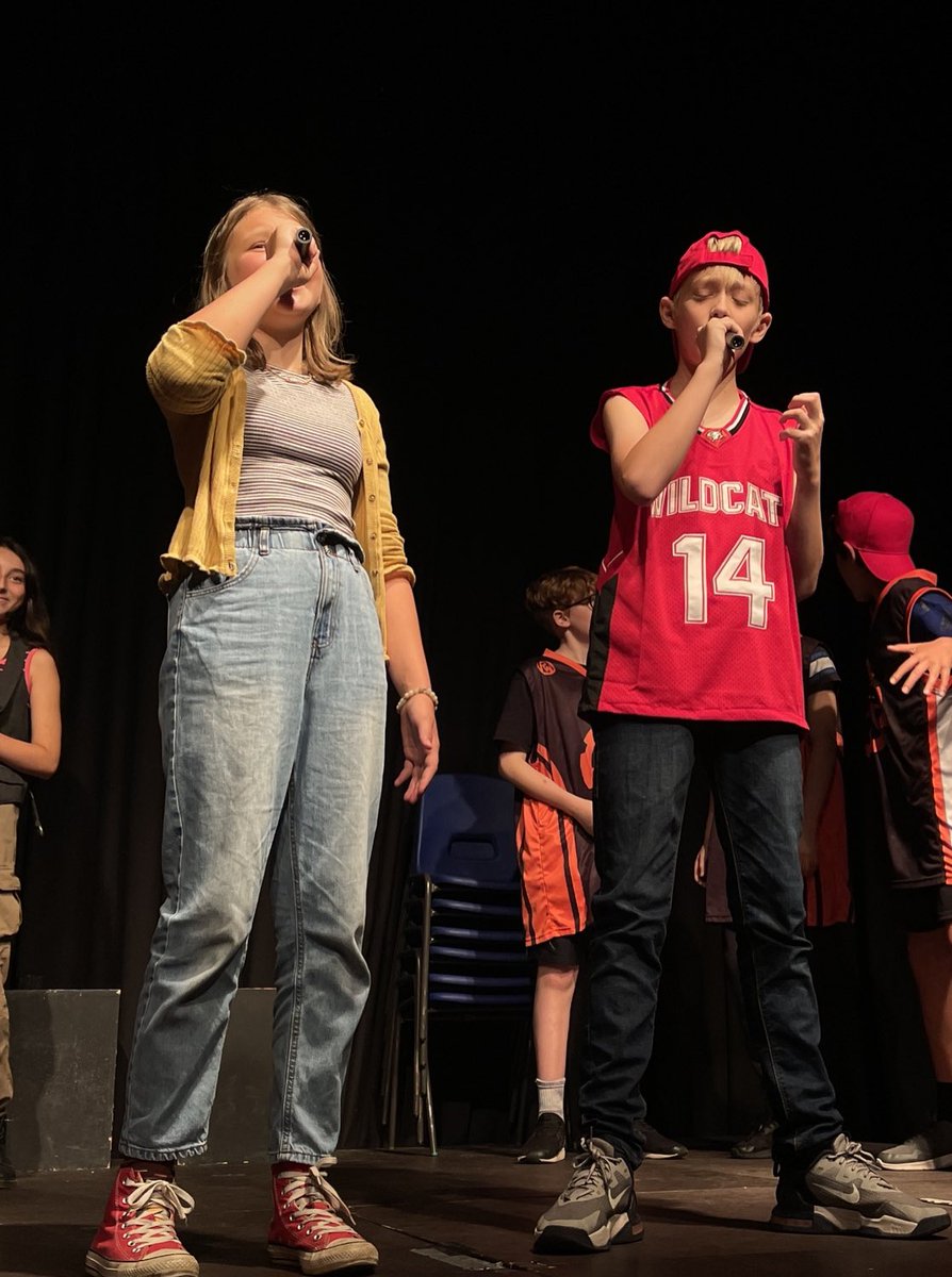 MetDrama's tweet photo. Day 1 of our wonderfully talented Year 7 and 8 students performing High School Musical. https://t.co/w1oVwjiOKz