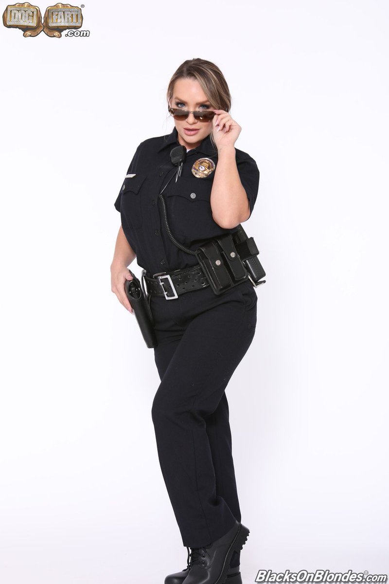 billytgoatnz's tweet photo. 👮♀️#TwitterCop 🚔
🚨REMINDER!!!🚨
Any Followers without a Profile Pic will be Deleted
This is to Protect my Account and My Followers
👮♀️#TwitterCop🚔
🚨REMINDER!!!🚨 https://t.co/PLxycW3COl