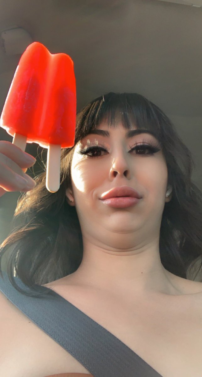 veronicaandjelly tweet media