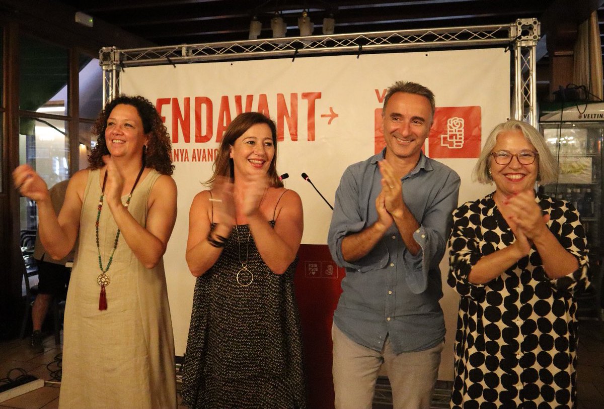 F_Armengol's tweet photo. Gràcies per ser-hi sempre ❤

Les agrupacions sou el cor i ànima del @psibpsoe, la nostra veu a cada carrer i el progrés de tothom a cada poble.

Lluitarem cada vot per defensar cada dret i llibertat. Per avançar amb una mobilització històrica.

#Endavant, socialistes! https://t.co/pnKfat5Rrr