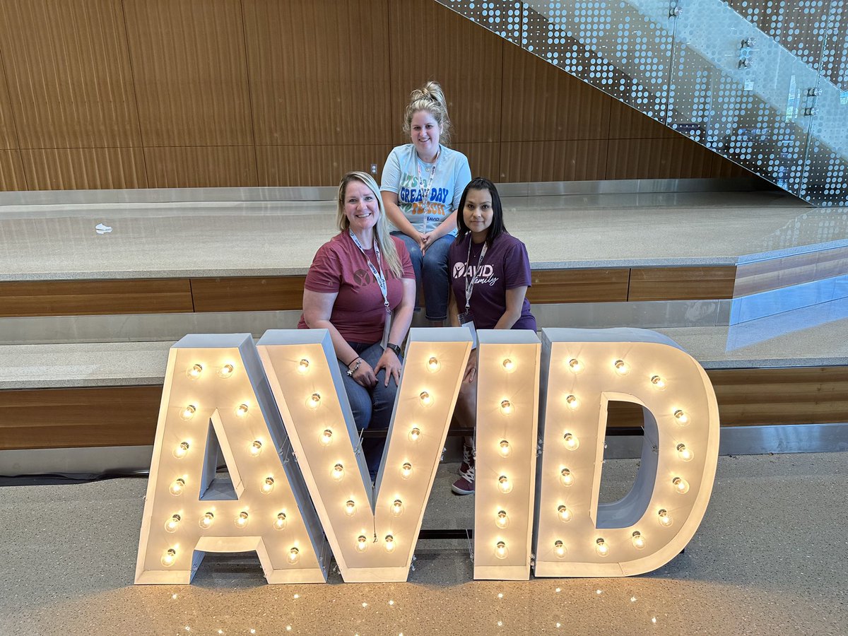 dshawajb's tweet photo. I’m having so much fun at the AVID conference. Learning fun ways to come back and continue making #AJBThePlaceToBe @AJBriesemeister @SeguinISD https://t.co/fIGZki4C2s