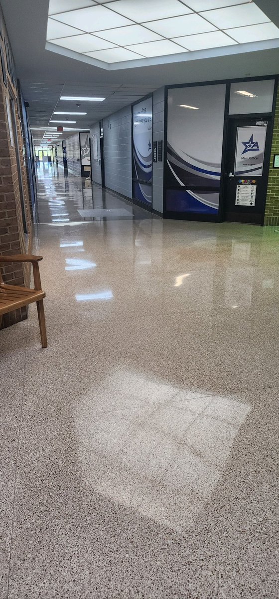 MIRRORS! ✨💥✨

Mr. Hacker and our All-Star custodial staff continue to work hard for our students and staff… The building looks amazing! <a href="/LakotaBizOps/">Chris Passarge</a> <a href="/chatfield713/">Craig Hatfield</a> #WEareLakota #TeamAdena
