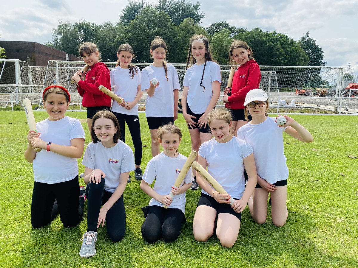 Brilliant experience for this special group of girls at the NUL ⚾️ Tournament today at @KeeleUniversity, with some excruciatingly close results: St. T’s 3.5 - 5 Bursley ❌ St. T’s 4 - 4.5 St. Chad’s ❌ St. T’s 4 - 2.5 Silverdale ✅ So proud of you all 💘 #GoTeam 🙌🏻