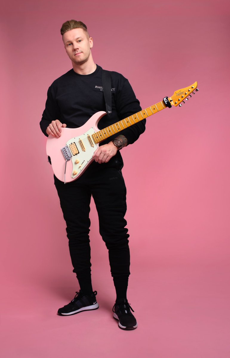 Miles Holmwood (@milesstereos) on Twitter photo 