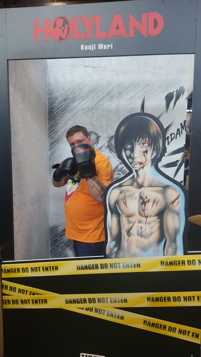 Vive Holyland ! @vegadupuis #holyland #JapanExpo2023 #koujimouri
On croise les doigts pour le concours :)