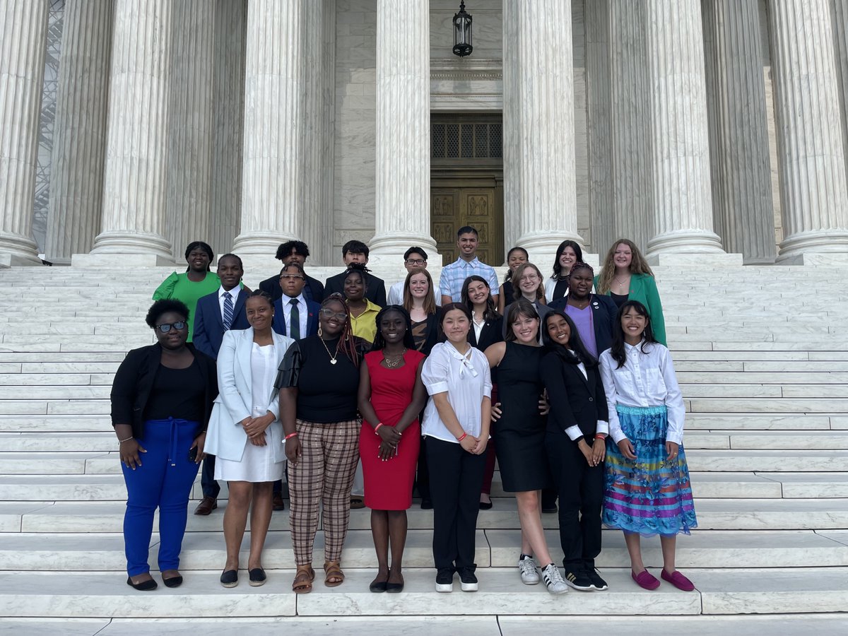 TakeDownTobacco's tweet photo. And just like that — #TFKYouthSymposium2023 is a wrap!
Our youth and young advocates met with over 60 Congressional offices to build support for ending flavored tobacco sales.
Congrats to these phenomenal advocates for their hard work this week🌟 https://t.co/nEKb8HN0QX