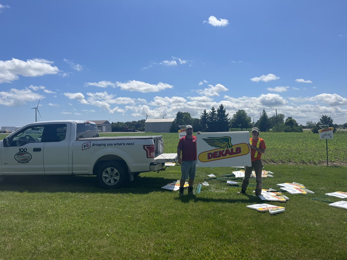 Beauty day to get a <a href="/DEKALB_Canada/">DEKALB Canada</a> plot all dressed up!! <a href="/agris_coop/">AGRIS Co-operative Ltd.</a> <a href="/CoryLCowan/">Cory Cowan</a>
