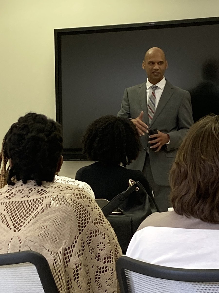 NislOsborne's tweet image. Our thanks to @DrJamesGray and @PetheAJ for the privilege of learning with and from these outstanding NISL graduates. The future is bright in #JPSchools! @CtrEdEcon #LearningtoLeading