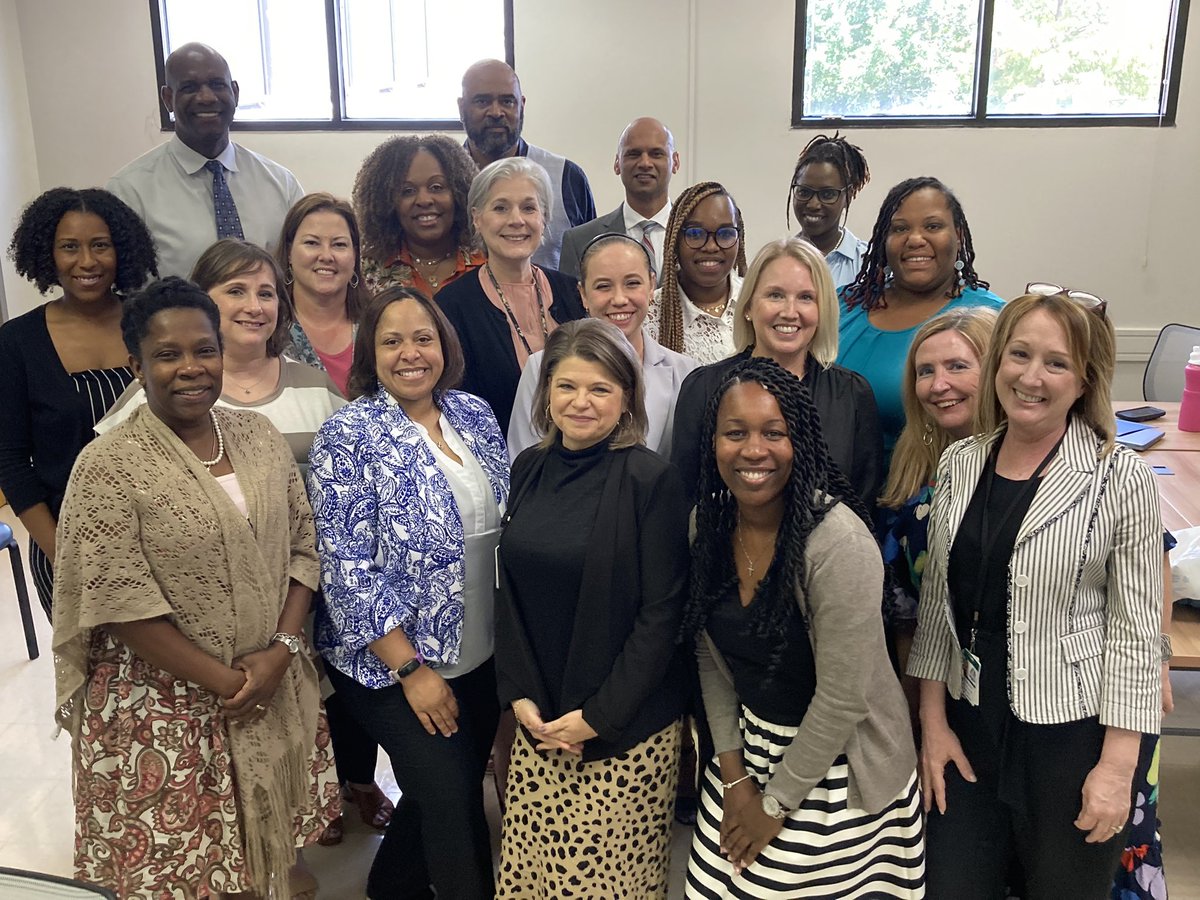 NislOsborne's tweet image. Our thanks to @DrJamesGray and @PetheAJ for the privilege of learning with and from these outstanding NISL graduates. The future is bright in #JPSchools! @CtrEdEcon #LearningtoLeading