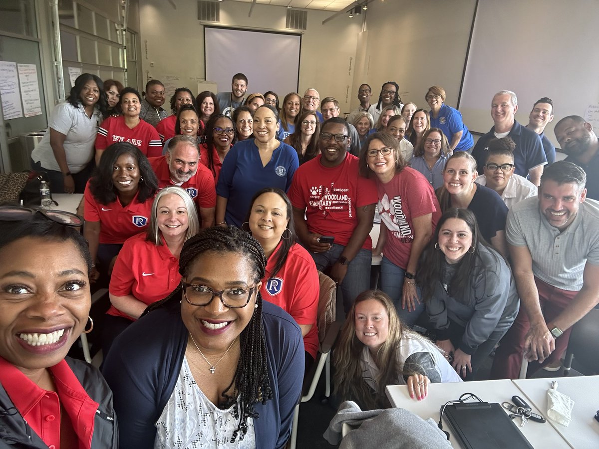 Alexandra Bates tweet media