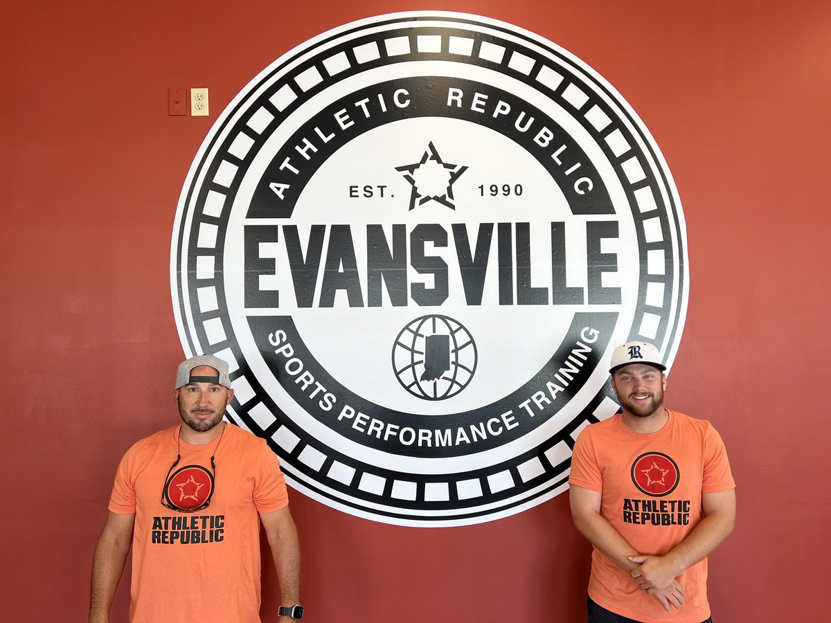 Check out our new AR buddy t-shirts! Bring a buddy the week of the 22nd and pick up a free training t-shirt. Also, enter for a chance to win Apple Air Pods if your teammate purchases a training package. #traintogetherwintogether #team #arevansville #athleticrepublic