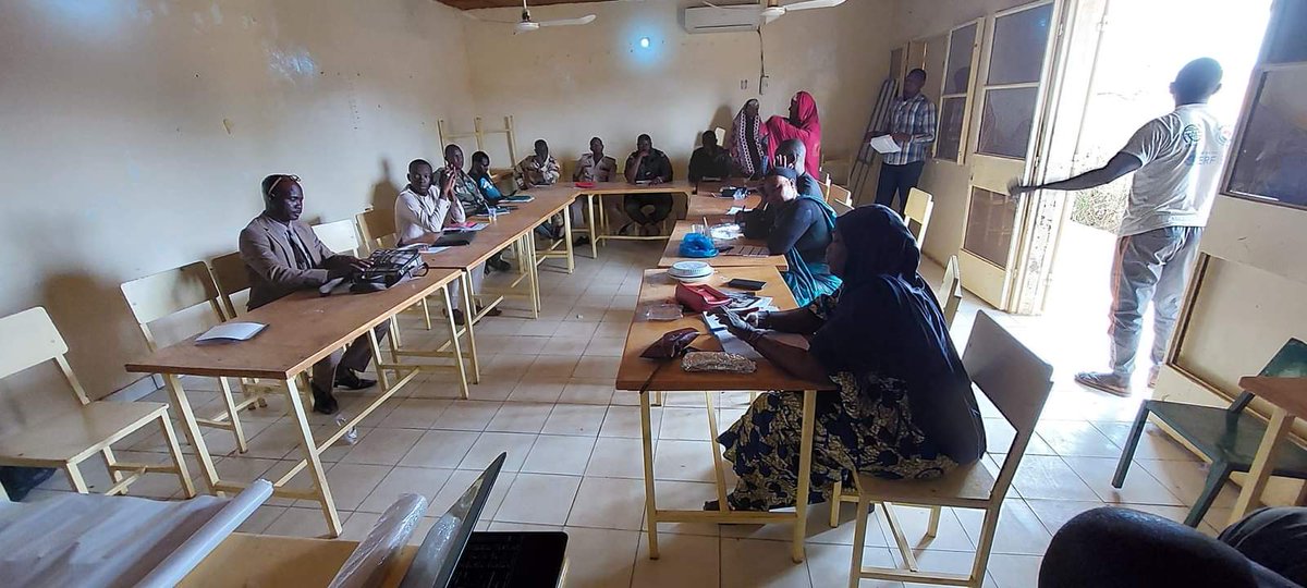 OMojedec's tweet photo. Dans le cadre du #PEV_RC, le #consortium #MOJEDEC, #GADER, #CCAJ/Ty et #6_OSC locales des jeunes/femmes a organisé à #Gotheye 20/06/23, un atelier multi-acteurs d'identificat@ des messages sensibles poussant les jeunes/femmes vers l'Extrémisme Violent sur financement de #GCERF. https://t.co/LlS8ccRHZY
