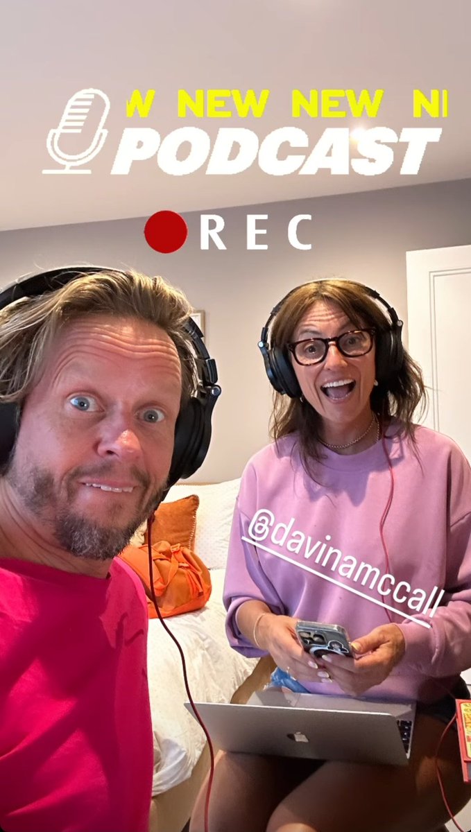 It's Friday tomorrow which means a brand new episode of the podcast😍

Here is a pic of my wonderful friends <a href="/ThisisDavina/">Davina McCall</a> and <a href="/mdlondon/">michael douglas</a> recording said episode earlier this week.

🧡🧡🧡