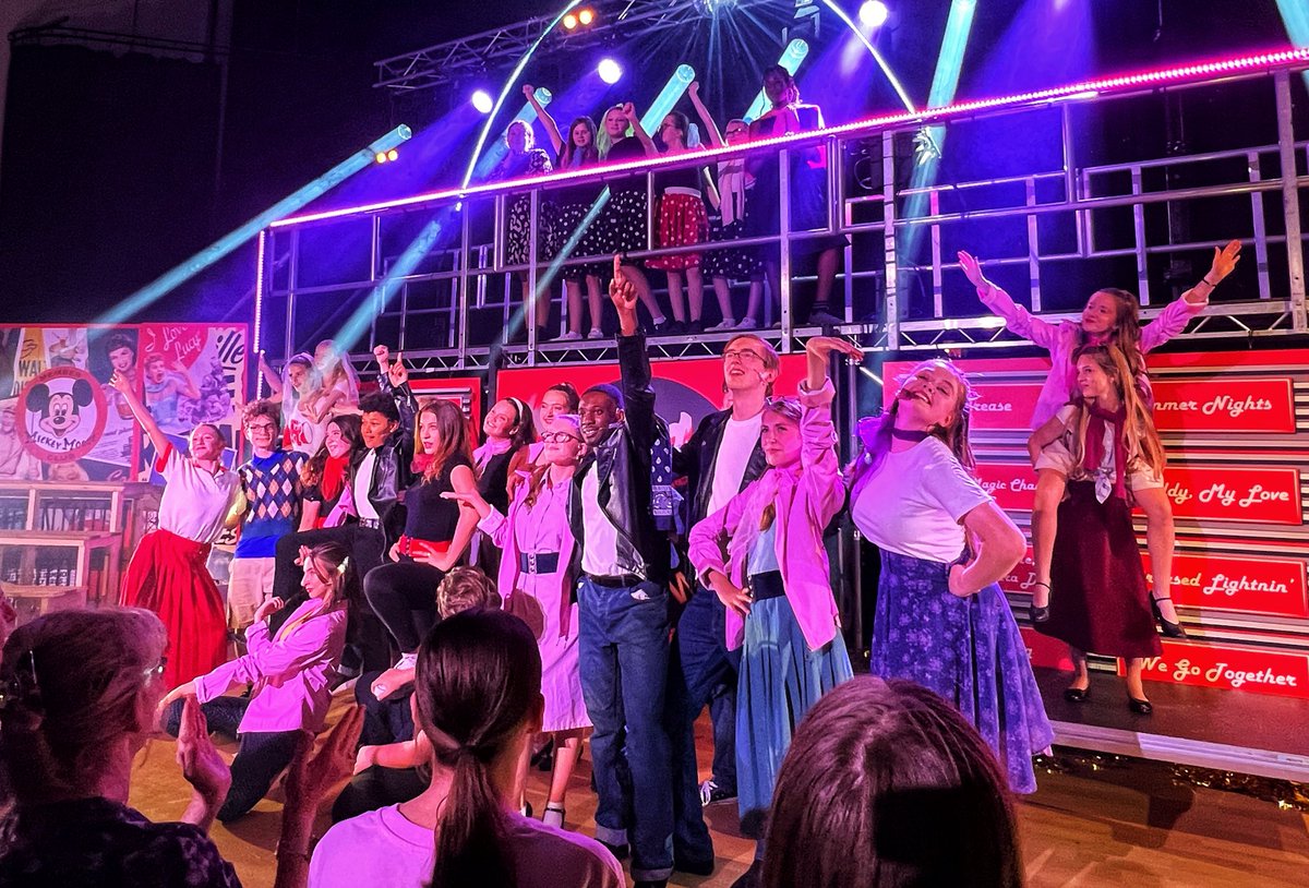 MissKAaron's tweet photo. Well that was incredible! A huge well done to the whole cast &amp; thank you to @PCSACreative for giving our students such amazing opportunities. @Priorycsa https://t.co/VI6tcfHkph