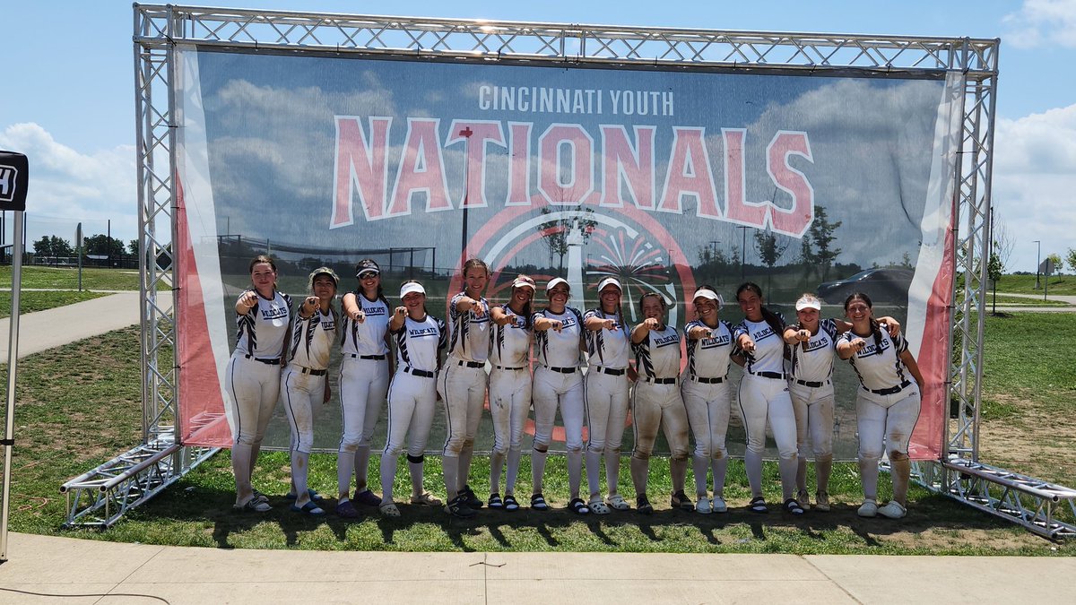 CoachMamacita's tweet photo. @WCsoftball0506 #SoftballNationals Runner up! These girls had some tough pool play and dug deep to beat 3, 2(prev L in pool play) and faced the 1 seed in the ship! 1-0 ball game to 1-1 ball game and then both scored a bunch, they just scored more. 92° was hot for 2 more games! https://t.co/uBDjTs6rVw