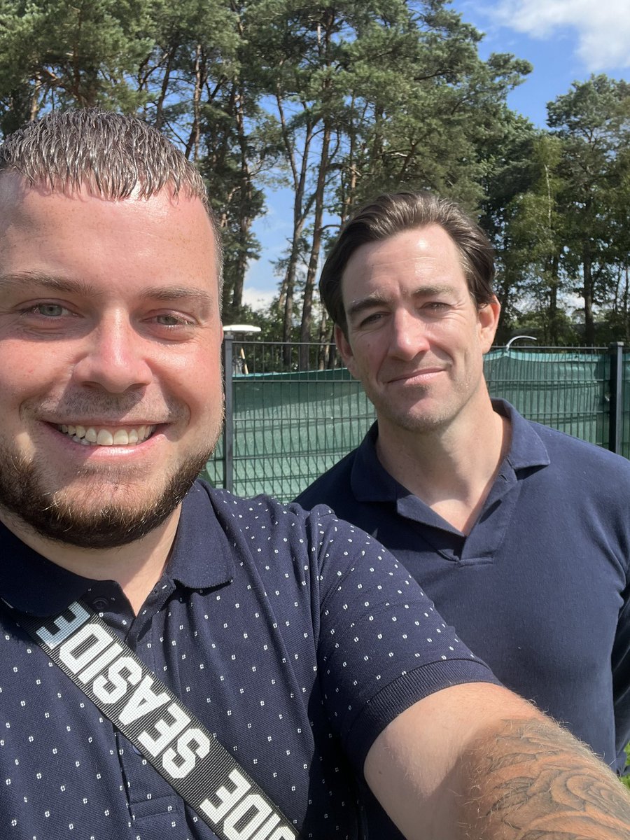 Maikey074's tweet photo. @colemanparry @MijnVitesse Thanks for the picture today! @colemanparry https://t.co/ykbZz4n2LX