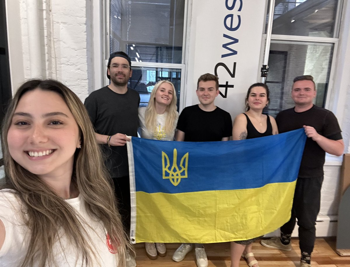 Welcoming in our newest members to our co working community @razomforukraine #cowork #coworkingspace #nyc #nyccowork #flatiron #midtownnyc #24thstreet #office #manhattan #localbuisness #theflatirondistrict #coworking #42west24workspaces #42west24 #coworking Edited · 2m