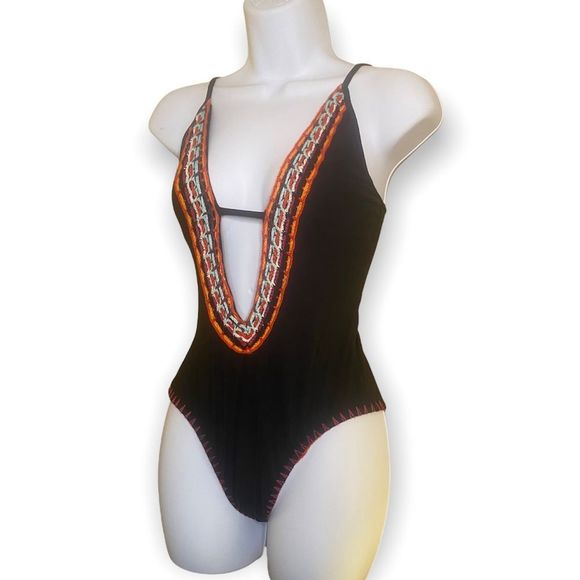 So good I had to share! Check out all the items I'm loving on <a href="/Poshmarkapp/">Poshmark</a> #poshmark #fashion #style #shopmycloset #isabellarose: poshmark.com/user/germantex…