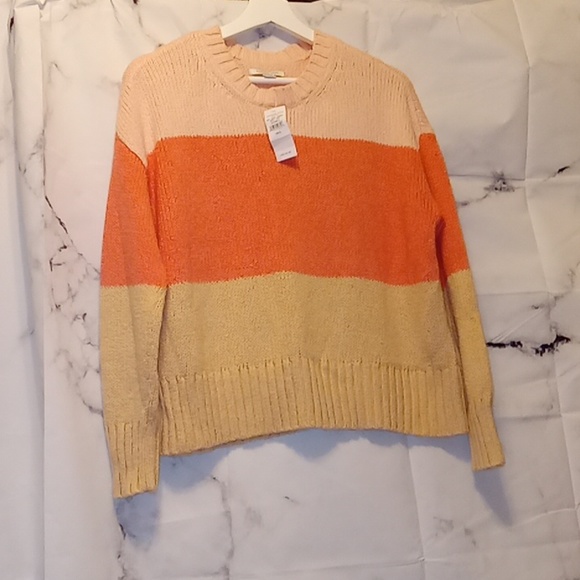 beautifuluplus's tweet photo. So good I had to share! Check out all the items I'm loving on @Poshmarkapp #poshmark #fashion #style #shopmycloset #americaneagleoutfitters: https://t.co/18KlToKmJN https://t.co/aueAlFrUCH