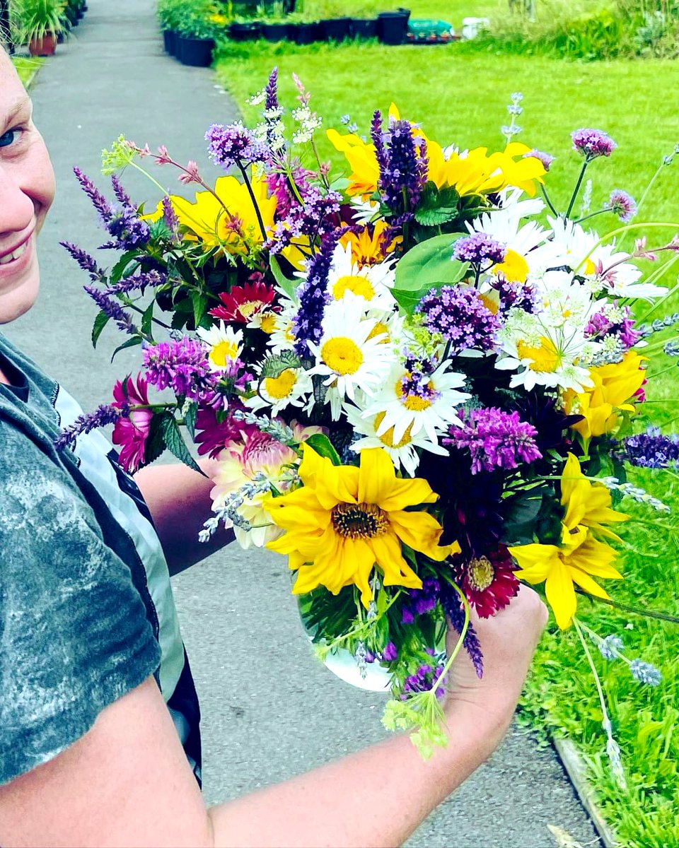 Victoria - Director at Northern Lily CIC (@northern_lilygm) on Twitter photo Beautiful afternoon at #GROWE with @HalehMoravej and Aliyah learning about preserving food and the power of fermentation for gut and brain health
Jess created a beautiful bouquet from the cut flower garden 💐
<a href="/YHOldham/">Your Health Oldham</a> <a href="/StirToAction/">Stir to Action</a> <a href="/OldhamCouncil/">Oldham Council</a> <a href="/LankellyChase/">Lankelly Chase</a> <a href="/SupportSawn/">Support and Action For Women's Network-SAWN</a> Beautiful afternoon at #GROWE with @HalehMoravej and Aliyah learning about preserving food and the power of fermentation for gut and brain health
Jess created a beautiful bouquet from the cut flower garden 💐
<a href="/YHOldham/">Your Health Oldham</a> <a href="/StirToAction/">Stir to Action</a> <a href="/OldhamCouncil/">Oldham Council</a> <a href="/LankellyChase/">Lankelly Chase</a> <a href="/SupportSawn/">Support and Action For Women's Network-SAWN</a>