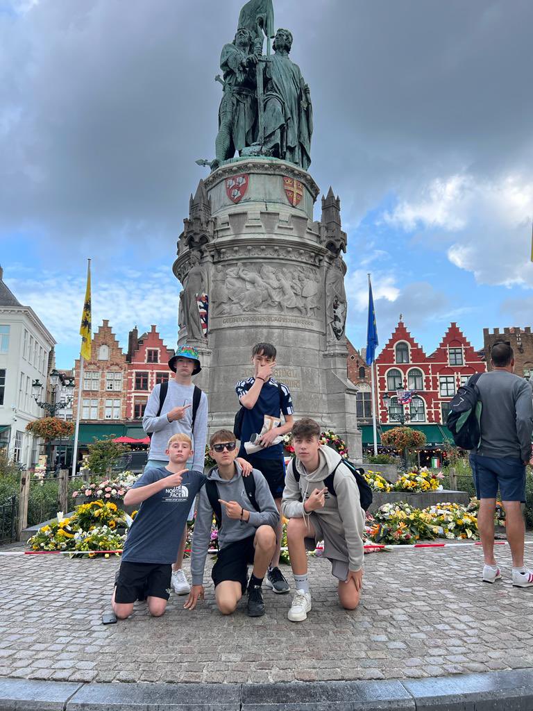 NHGSSaintOmer's tweet photo. Out and about in Bruges. https://t.co/DSjh3PPMet
