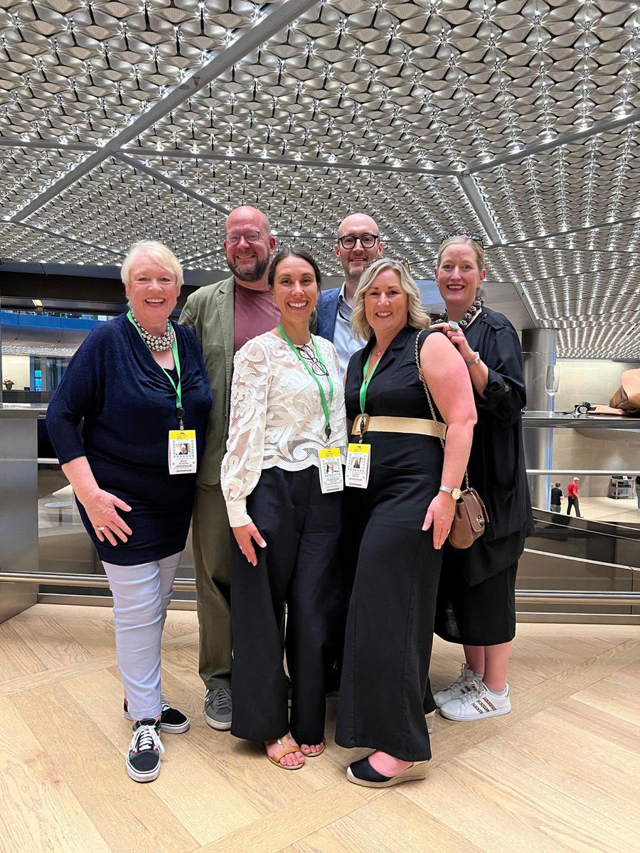 Super evening with <a href="/BloombergUK/">Bloomberg UK</a> &amp; <a href="/LOTI_LDN/">London Office of Technology and Innovation</a> - great to see <a href="/LDN_CDO/">Chief Digital Officer for London</a> Francesca Collado <a href="/tasher/">Todd Asher</a> <a href="/ClareMcGee80/">Clare McGee</a> <a href="/DeniseMcQuaid/">Denise McQuaid</a> #innovation (<a href="/AwakenHub/">AwakenHub</a>)