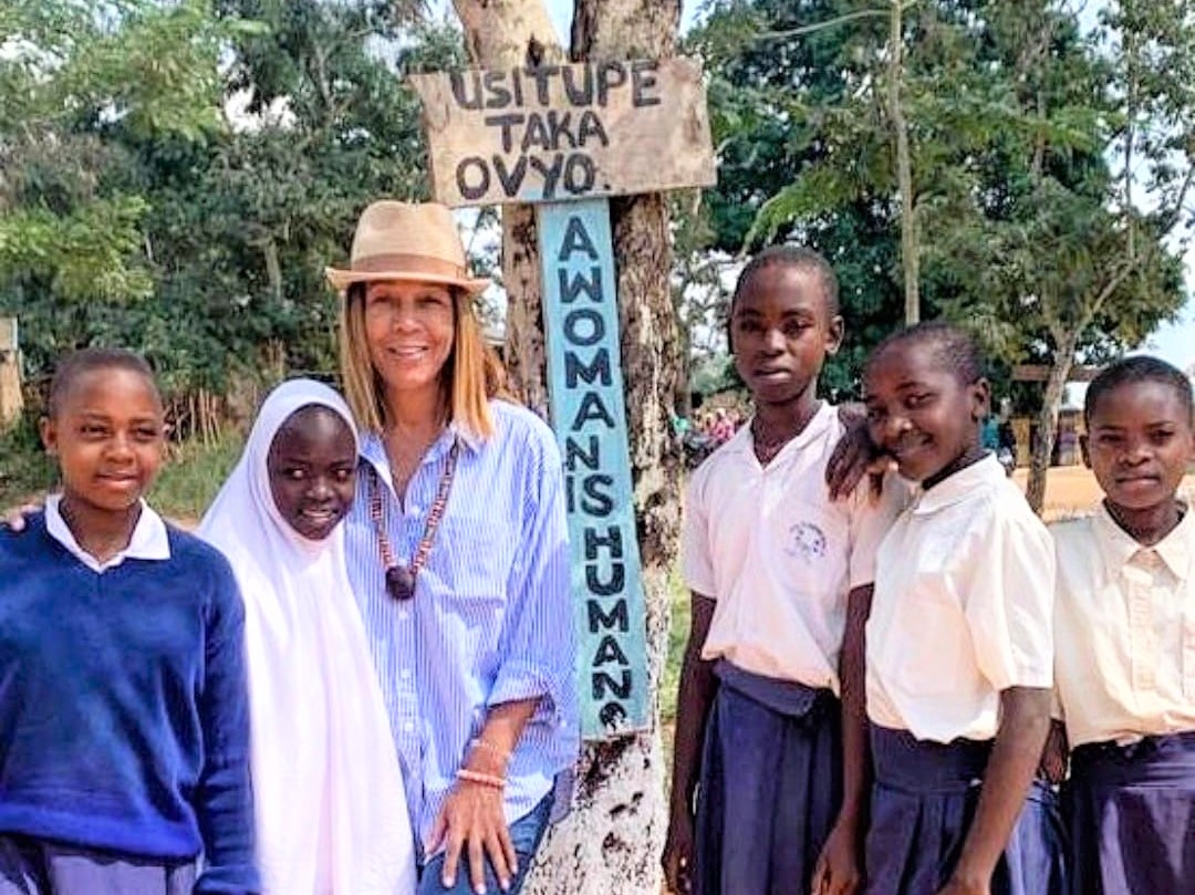 HelenGrantMP's tweet photo. great to visit Manga Primary School in Tanga, Tanzania 🇹🇿, where I met driven young students who are full of determination and dreams.

That's why 🇬🇧 Gov support, through the #ShuleBora programme, &amp; driving quality education, remain a UK priority.
#RightsFreedomPotential https://t.co/5x31FGes2D
