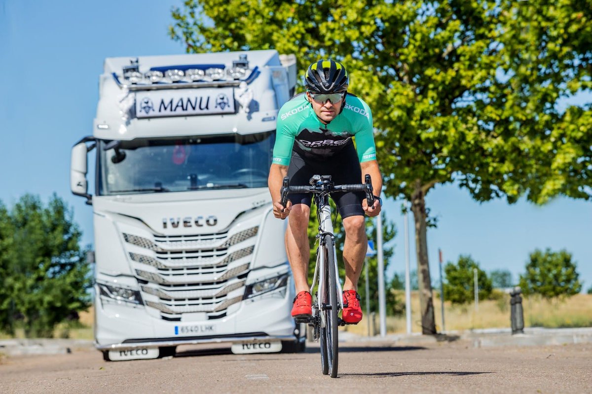 Marthyny84's tweet photo. Mañana os enseñaré como compagino mis dos pasiones....
@inturasa @IvecoES @Orbea 
#miivecoyyo https://t.co/STnov0W9SI